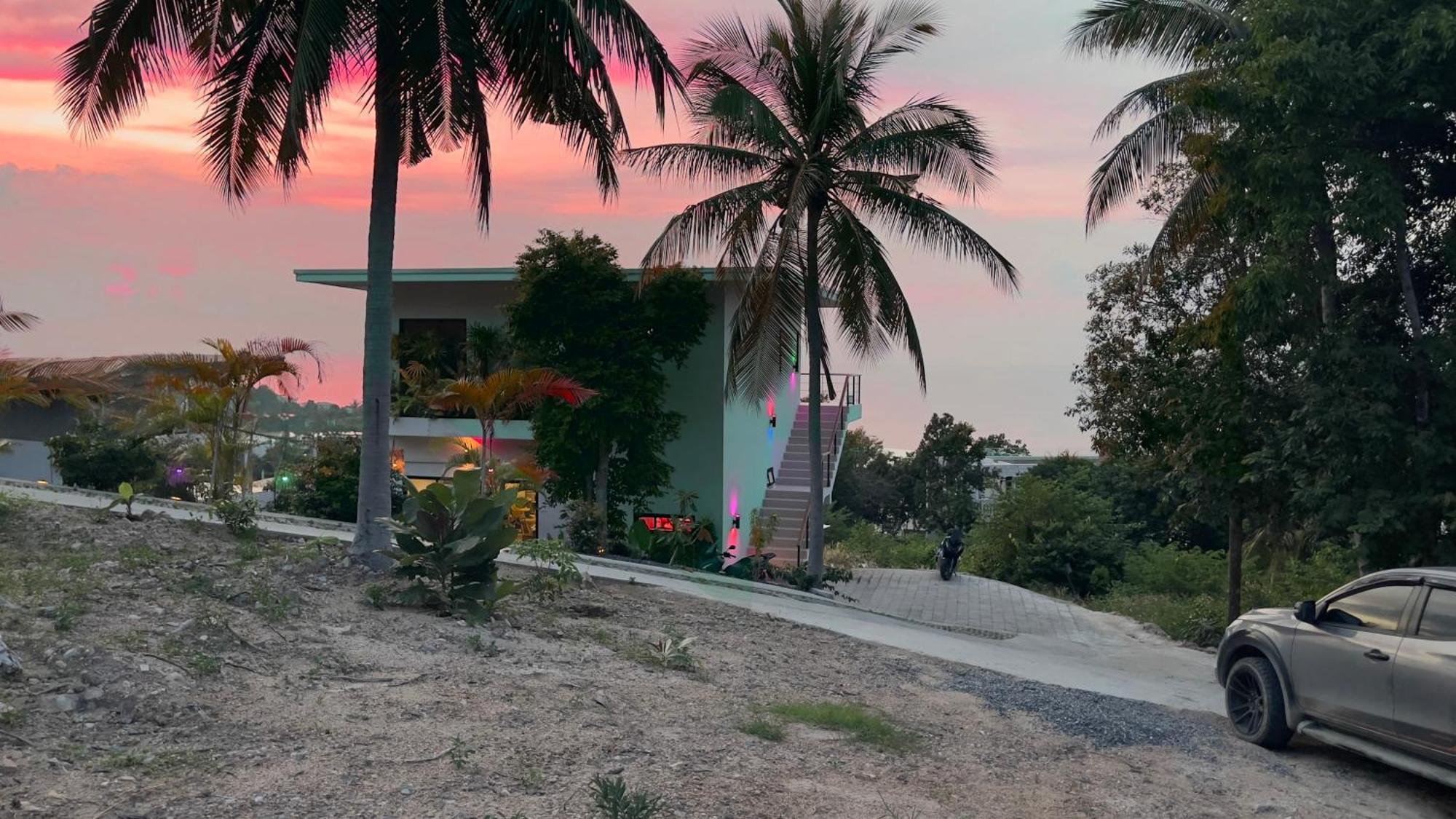 Infinity Villa Salad Beach Exterior photo